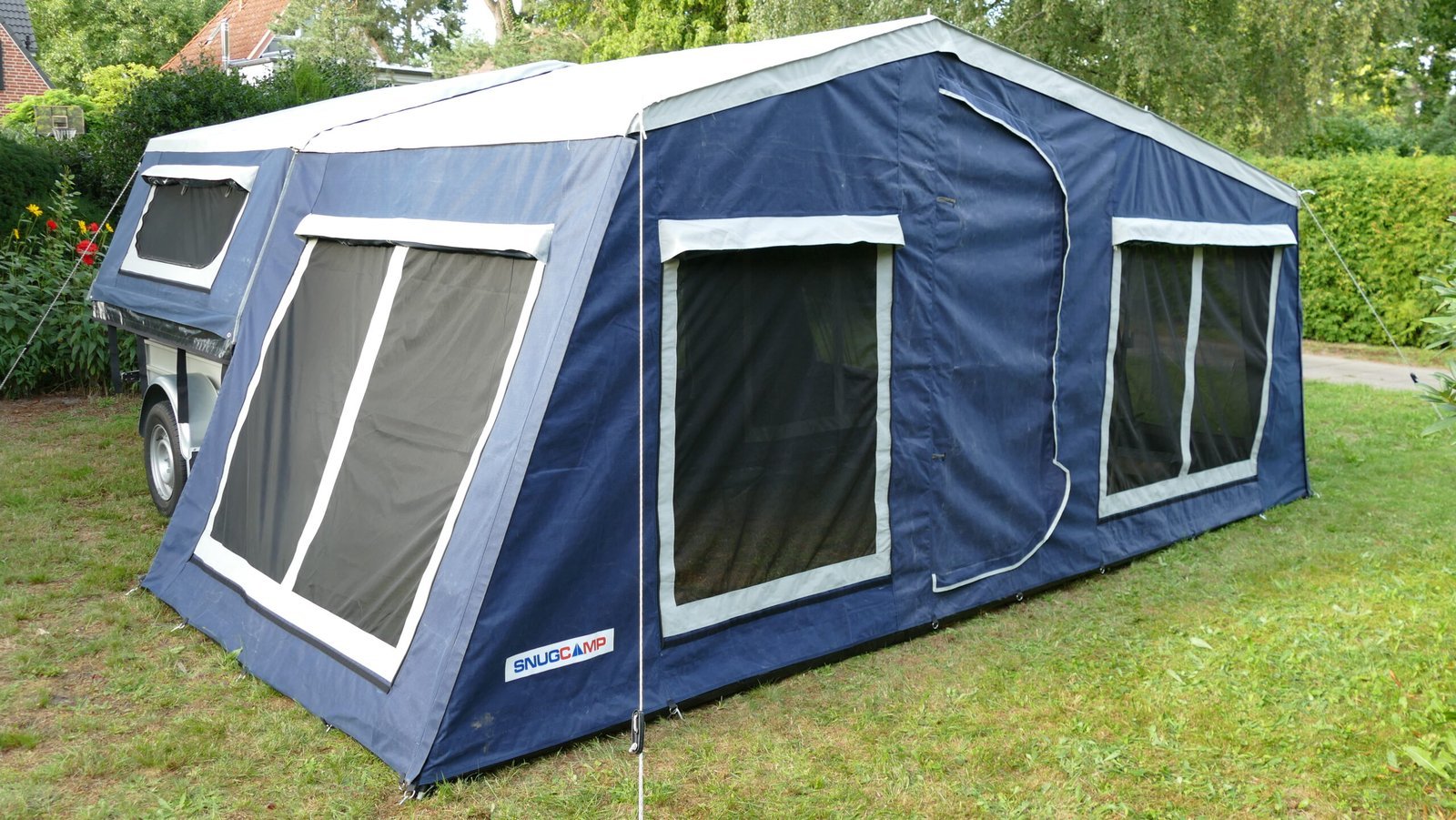 Tente de remorque XL SNUGCAMP avec auvent