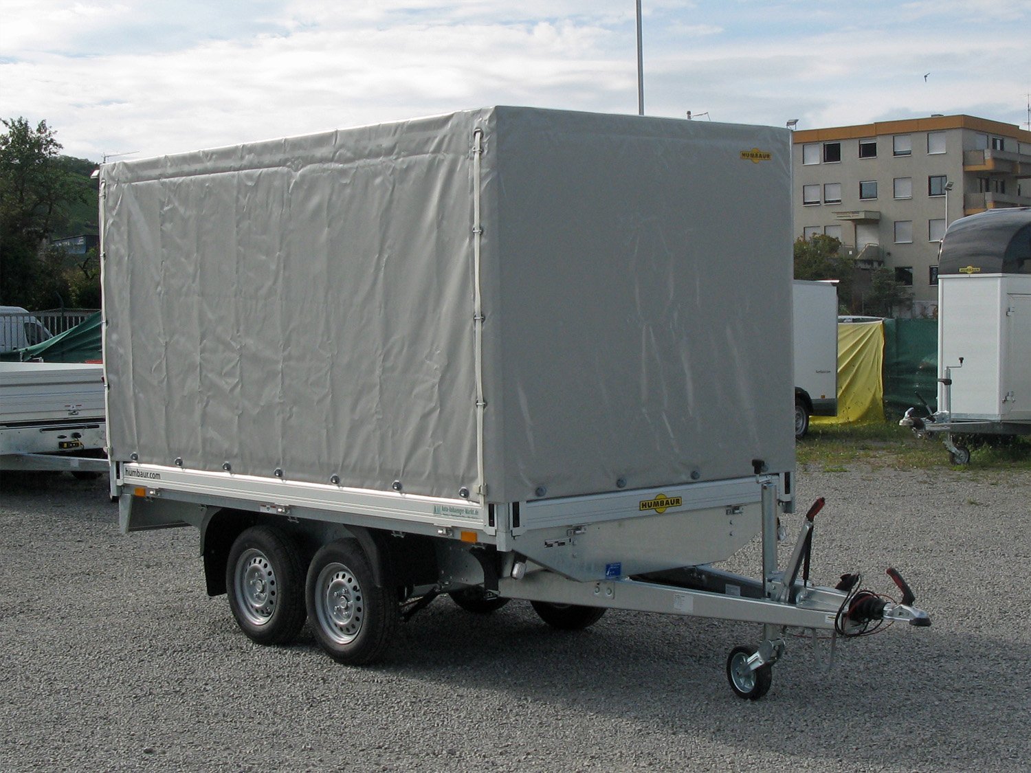Remorque plateau Humbaur HT203116 avec bâche grise de 1600 mm