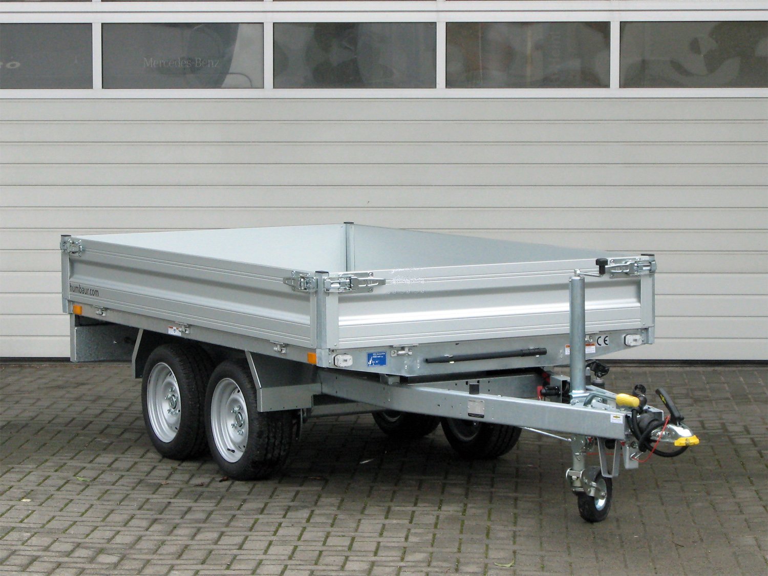 Benne arrière Humbaur HUK 273117 avec pompe électrique et pompe manuelle