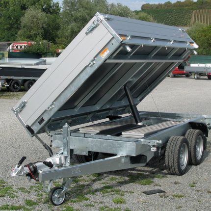 Benne trilatérale Saris K3 306 170 3500 2 E Profi à pompe électrique et rampes