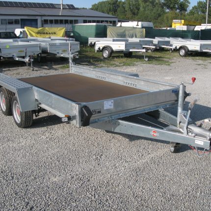 Remorque porte-engins STEMA BMAT O2 35-36-18.2 avec plancher sérigraphié